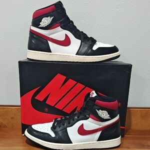 Nike Air Jordan 1 Retro High Black Gym Red